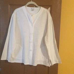 Sangram artist’s top with POCKETS